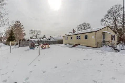 266 Vineyard Road Warwick RI 02889