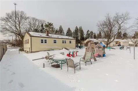 266 Vineyard Road Warwick RI 02889