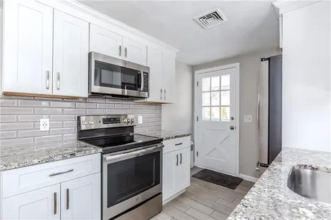 266 Vineyard Road Warwick RI 02889