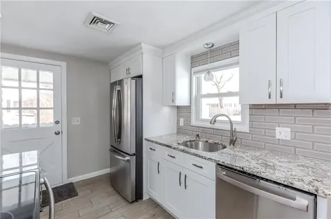 266 Vineyard Road Warwick RI 02889