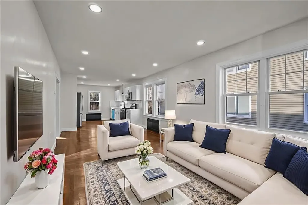 293 Webster Avenue Cranston RI 02920