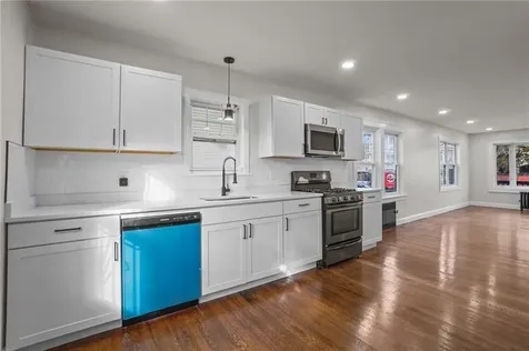 293 Webster Avenue Cranston RI 02920