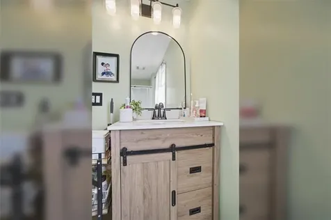 208 Simmonsville Avenue Johnston RI 02919