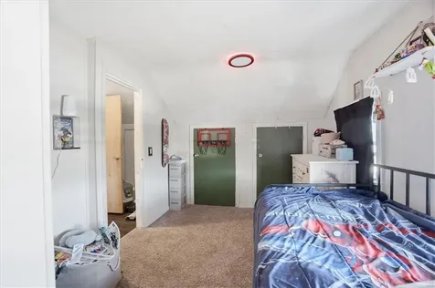 208 Simmonsville Avenue Johnston RI 02919