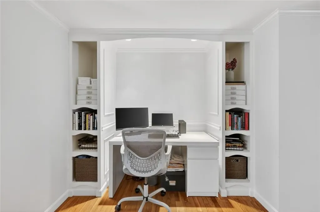 92 Locust Street Portsmouth RI 02871