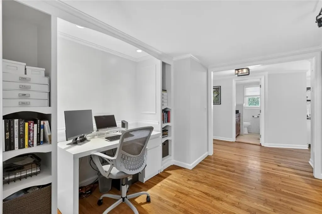 92 Locust Street Portsmouth RI 02871