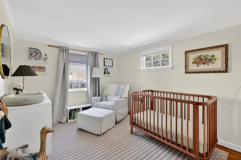 92 Locust Street Portsmouth RI 02871