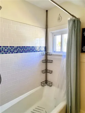 11 Hammond Street Newport RI 02840