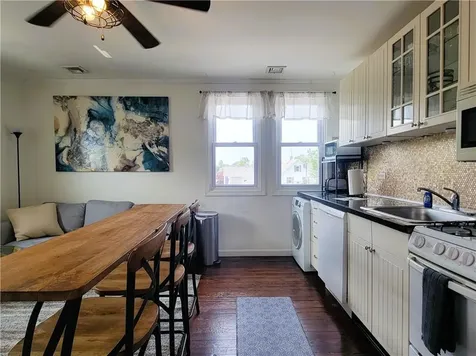 11 Hammond Street Newport RI 02840