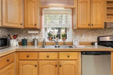 8 King Philip Road Coventry RI 02816