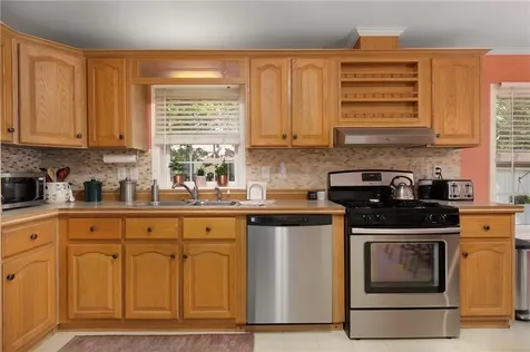 8 King Philip Road Coventry RI 02816