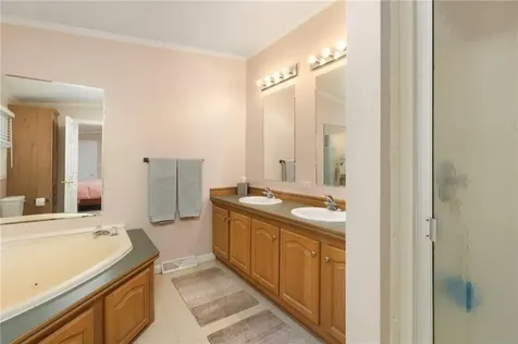 8 King Philip Road Coventry RI 02816