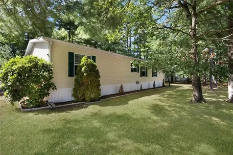 8 King Philip Road Coventry RI 02816