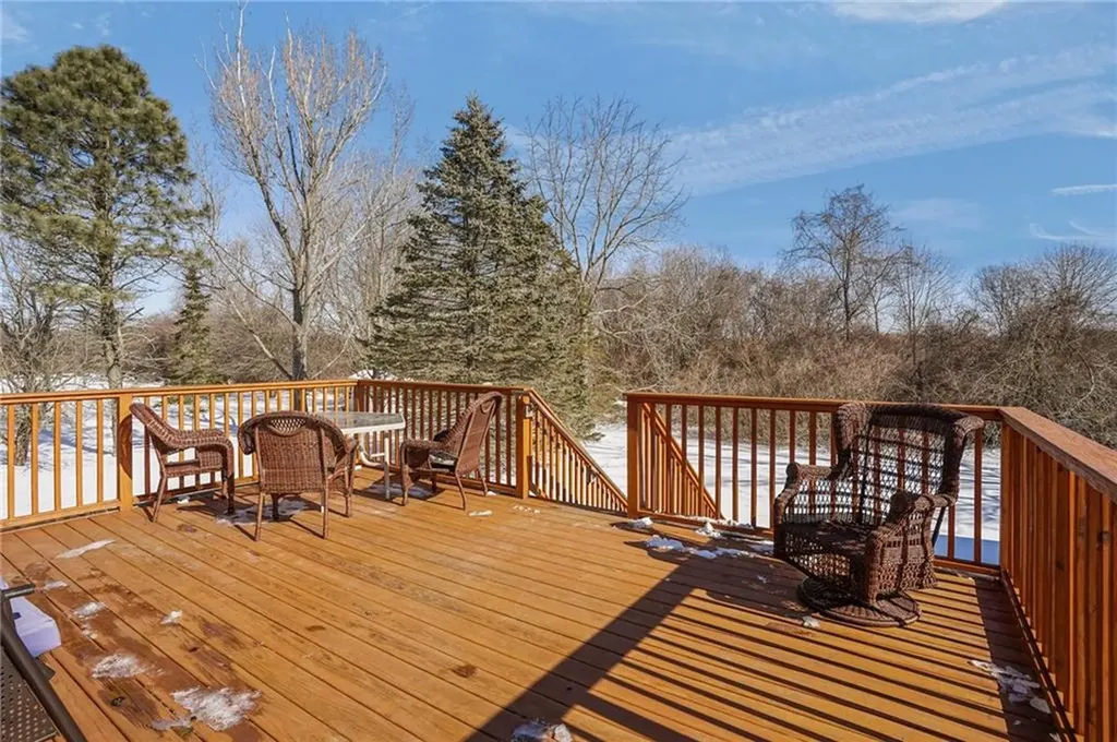 11 Barton Lane Middletown RI 02842