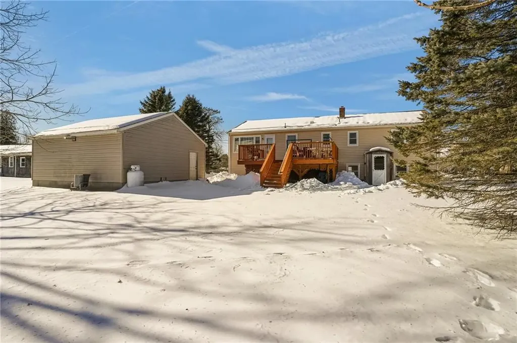 11 Barton Lane Middletown RI 02842