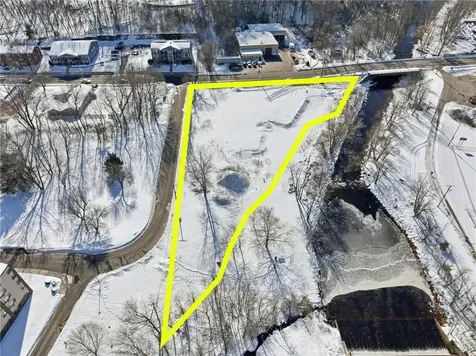 256 Privilege Street Woonsocket RI 02895