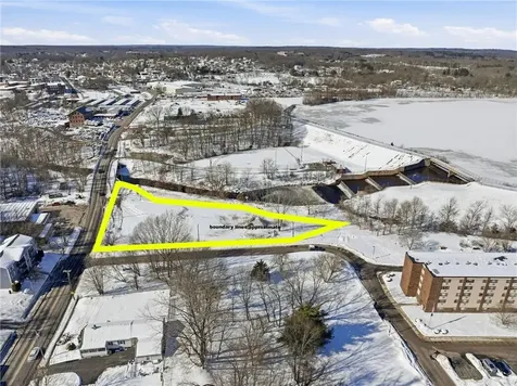 256 Privilege Street Woonsocket RI 02895