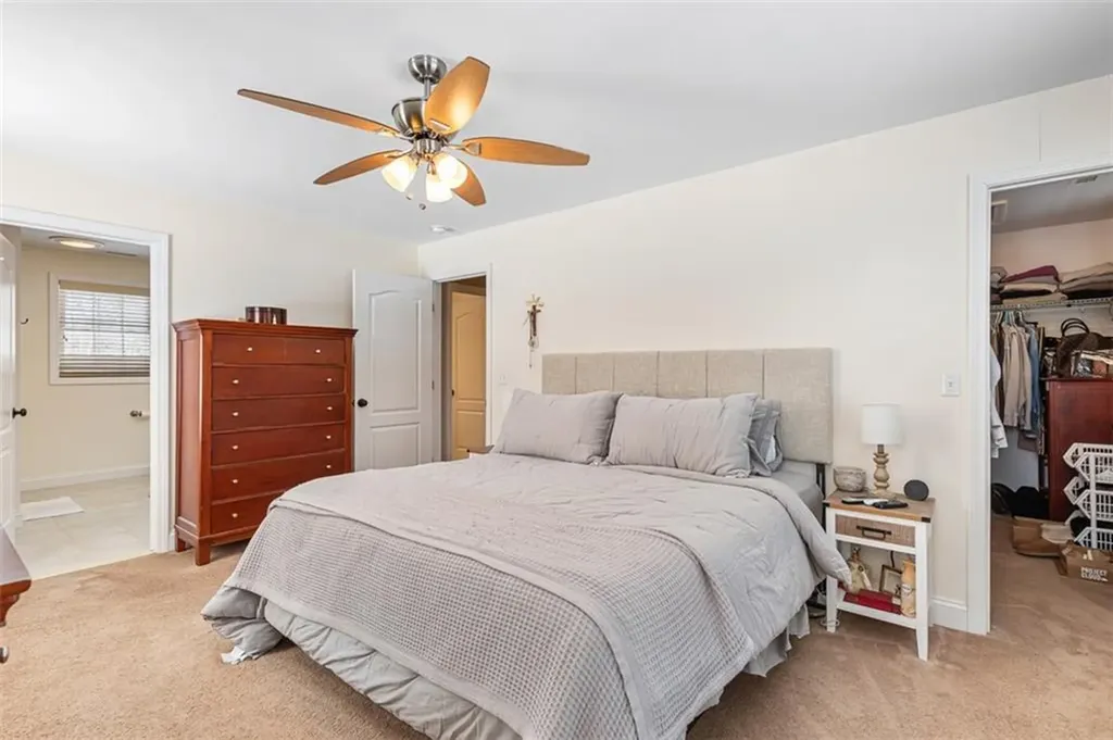 31 Stonebridge Lane West Greenwich RI 02817