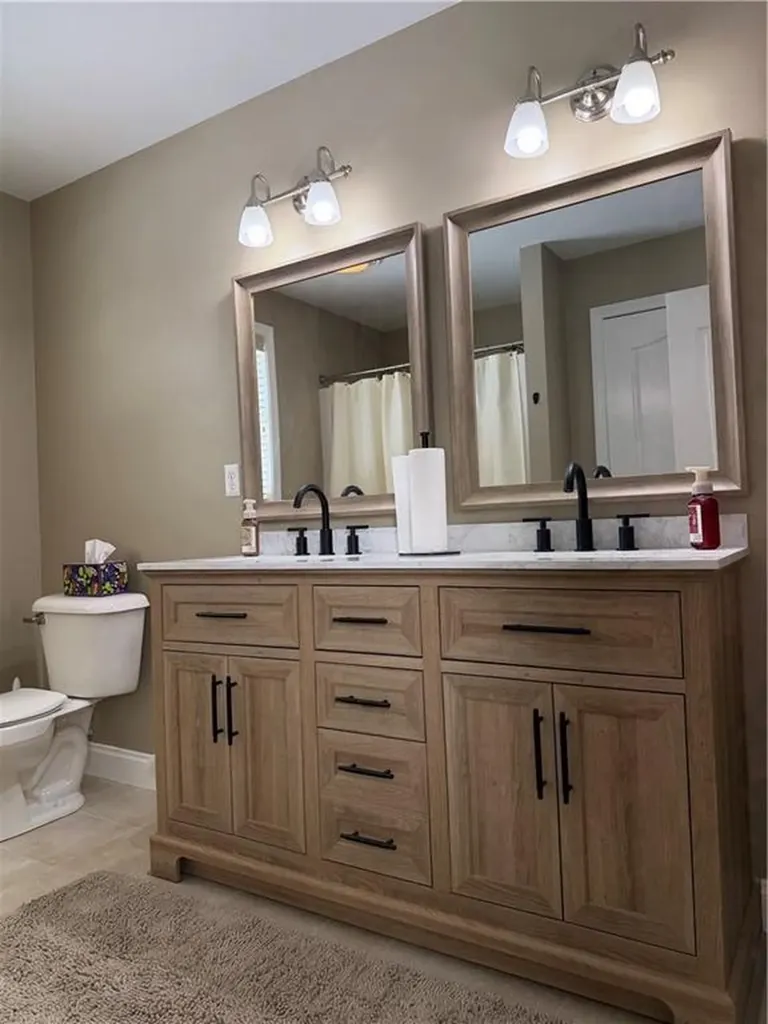 31 Stonebridge Lane West Greenwich RI 02817