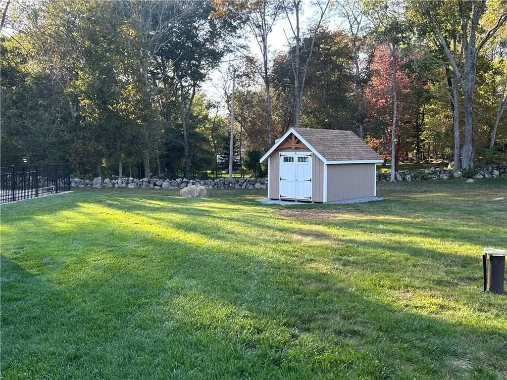 31 Stonebridge Lane West Greenwich RI 02817