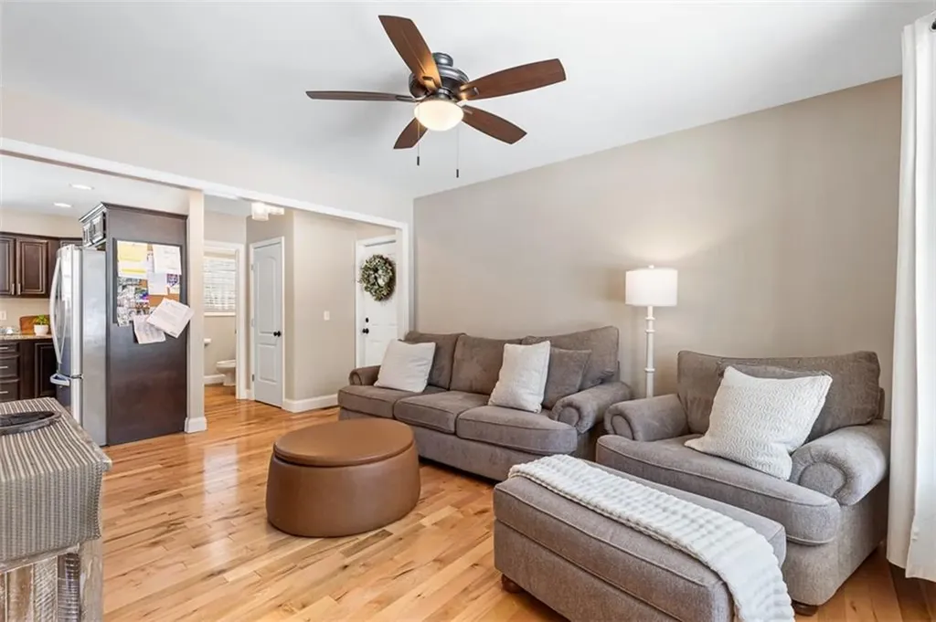 31 Stonebridge Lane West Greenwich RI 02817