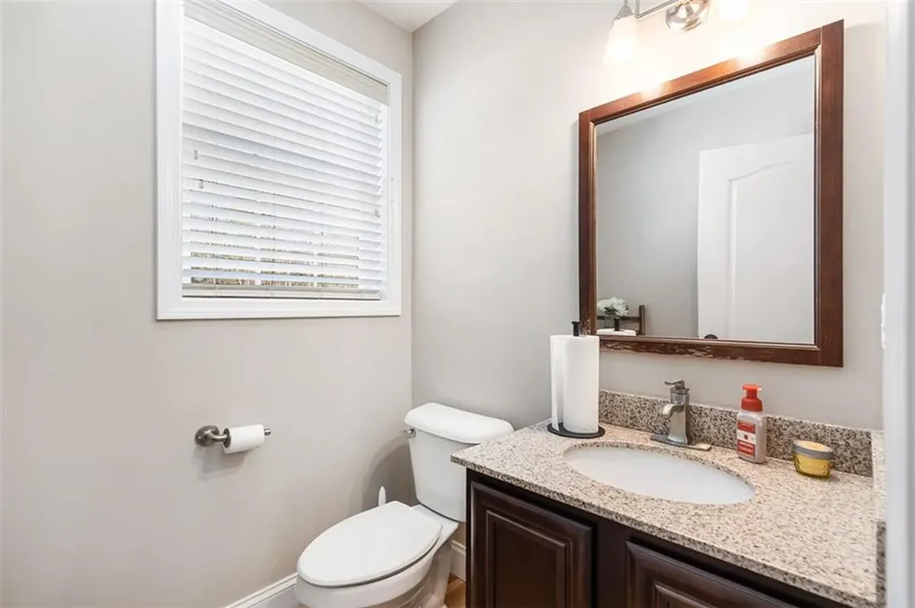 31 Stonebridge Lane West Greenwich RI 02817