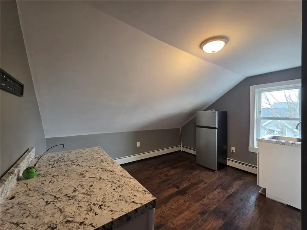 182 Ocean Street Providence RI 02905