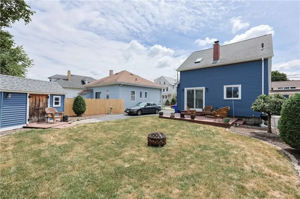 200 Woodward Avenue East Providence RI 02914