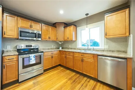 200 Woodward Avenue East Providence RI 02914