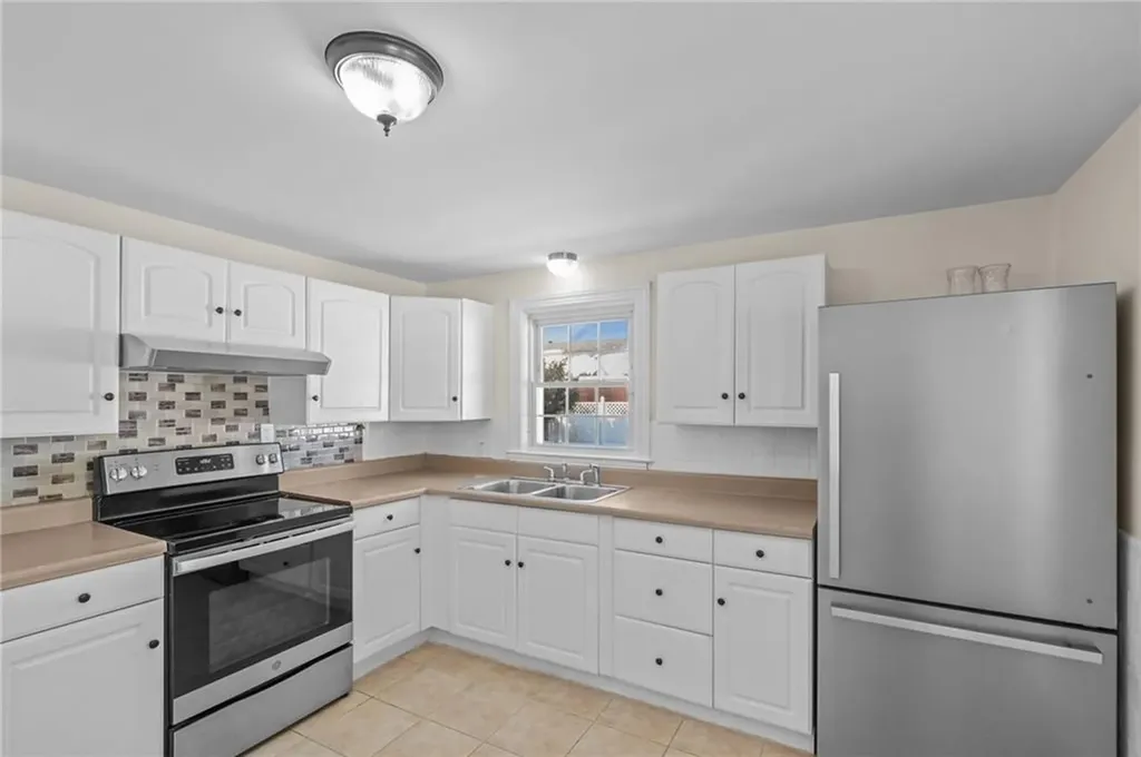 65 Almy Street Warwick RI 02886