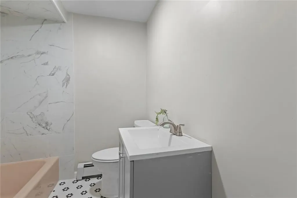 400 Schooner Avenue Jamestown RI 02835