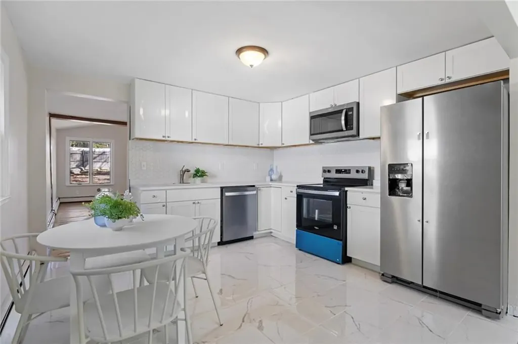 400 Schooner Avenue Jamestown RI 02835