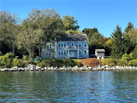 38 Morningside Lane Portsmouth RI 02871