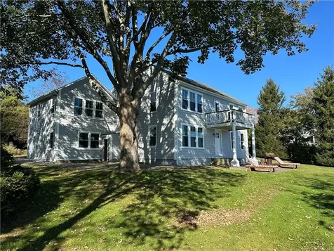 38 Morningside Lane Portsmouth RI 02871