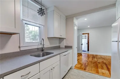 38 Morningside Lane Portsmouth RI 02871