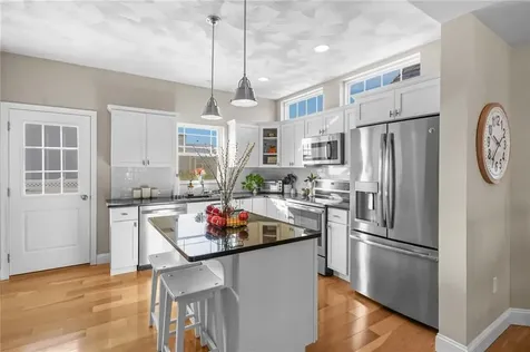 32 Morningside Drive North Kingstown RI 02852