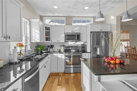 32 Morningside Drive North Kingstown RI 02852