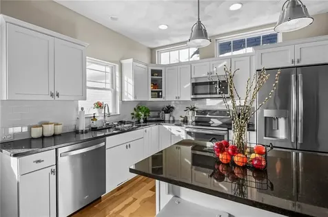 32 Morningside Drive North Kingstown RI 02852