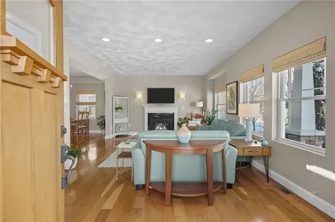 32 Morningside Drive North Kingstown RI 02852