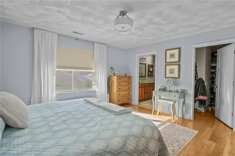 32 Morningside Drive North Kingstown RI 02852