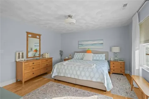 32 Morningside Drive North Kingstown RI 02852