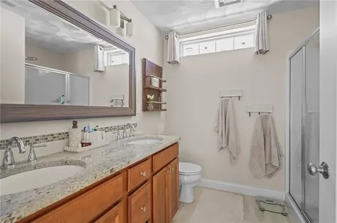 32 Morningside Drive North Kingstown RI 02852