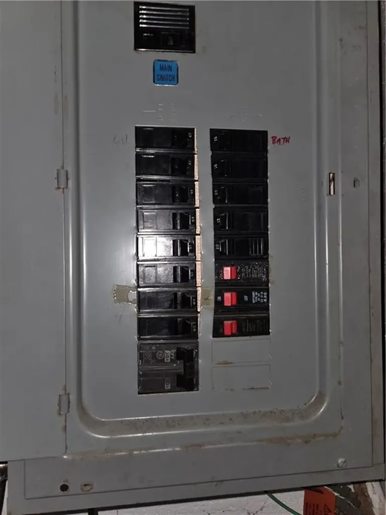 64 Holburn Avenue Cranston RI 02910