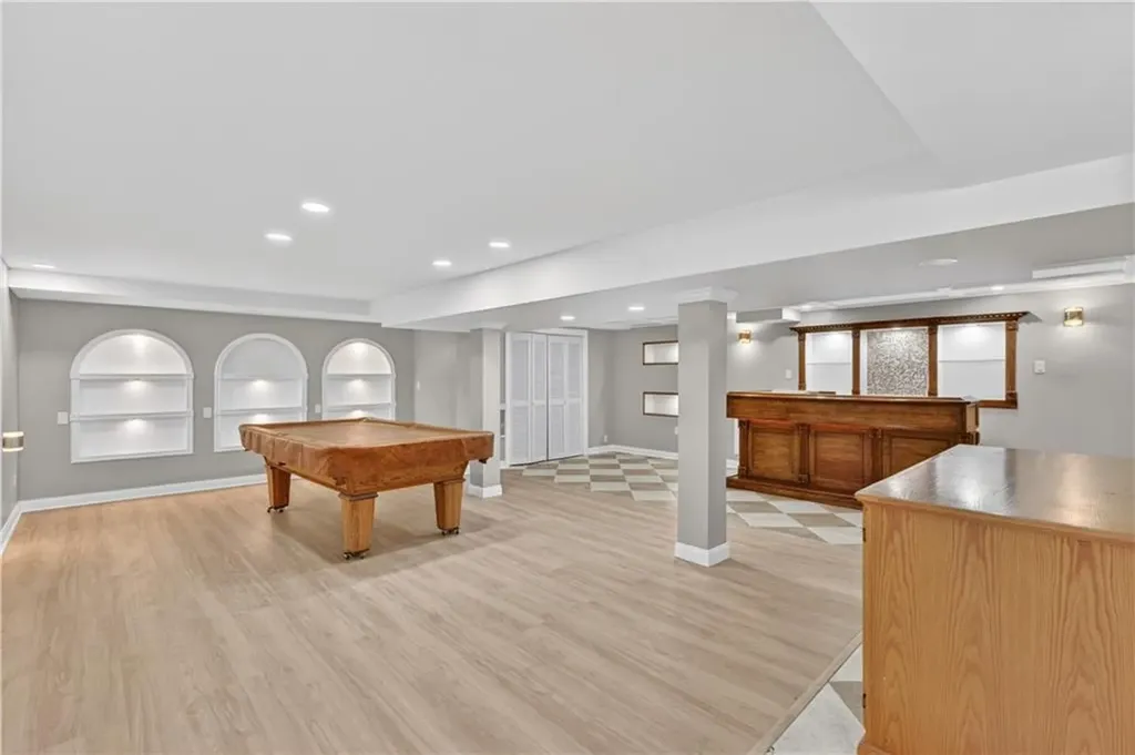 211 Pinnery Avenue Warwick RI 02886