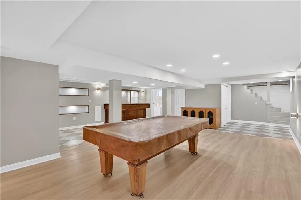 211 Pinnery Avenue Warwick RI 02886