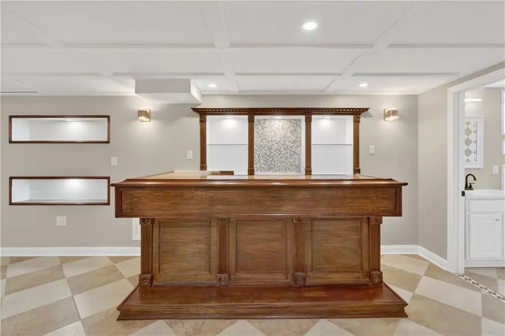 211 Pinnery Avenue Warwick RI 02886