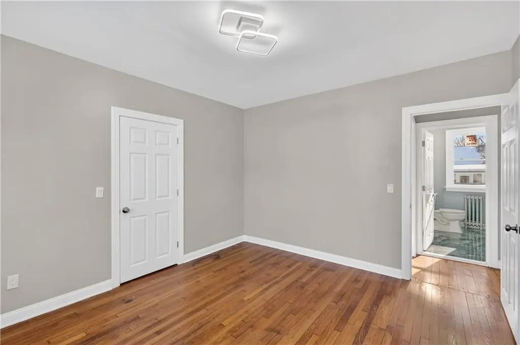 211 Pinnery Avenue Warwick RI 02886