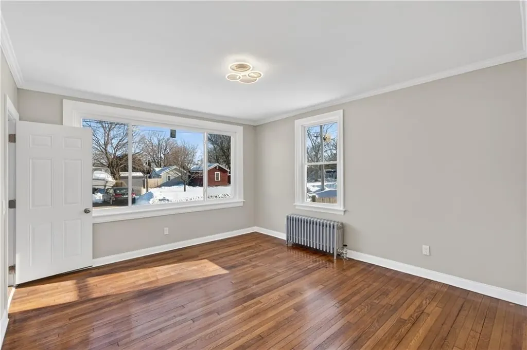 211 Pinnery Avenue Warwick RI 02886