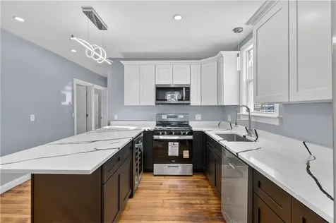 211 Pinnery Avenue Warwick RI 02886