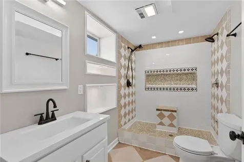 211 Pinnery Avenue Warwick RI 02886